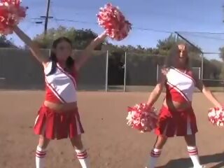 Cheerleader ragazze immediately afterwards calcio gioco con quarterback