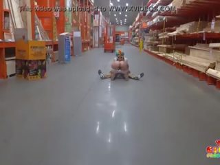 Kloun gets member sucked in the home depot